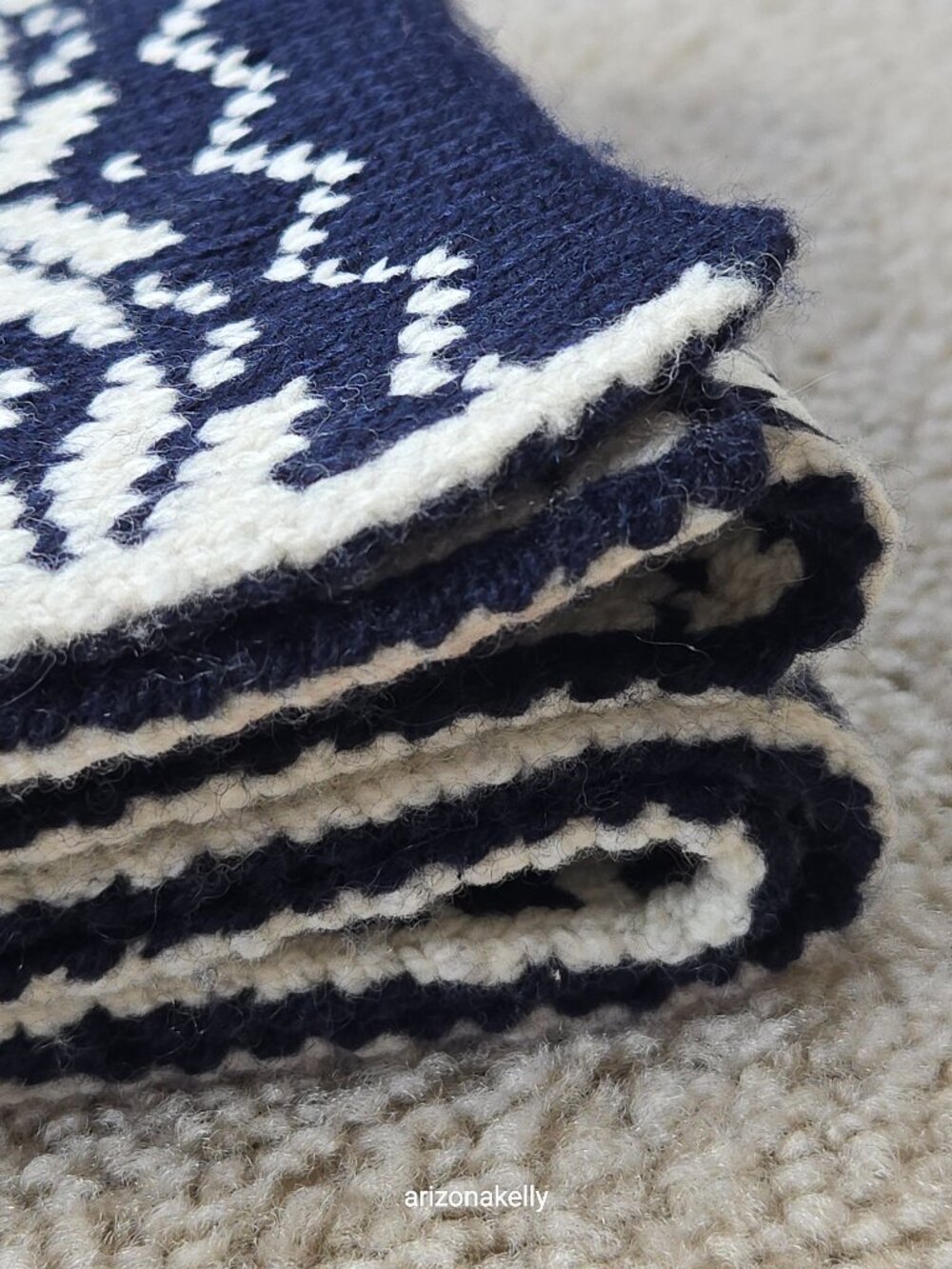 Hawico Wool/Cashmere Thick Knit Scarf Hearts & Snowflakes Luxury Scotland - Picture 16 of 16